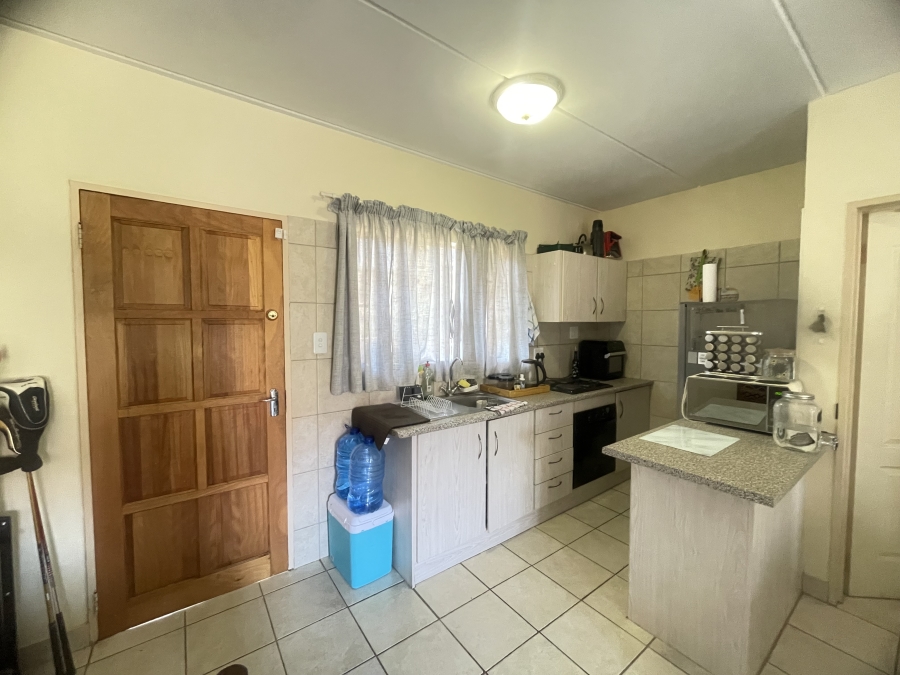 To Let 1 Bedroom Property for Rent in Doringkruin North West